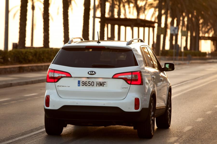  Kia Sorento 2013 года  (EU) (фото 40 из 85)